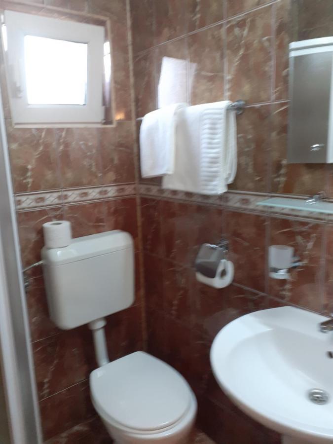 Casa Azugeana Азуга Екстериор снимка