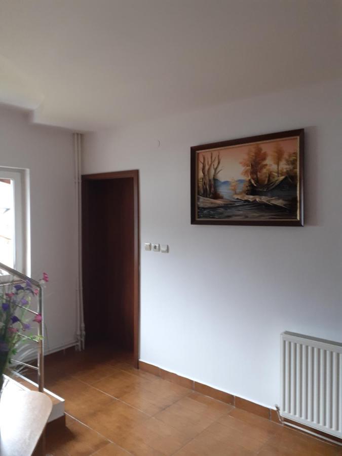 Casa Azugeana Азуга Екстериор снимка