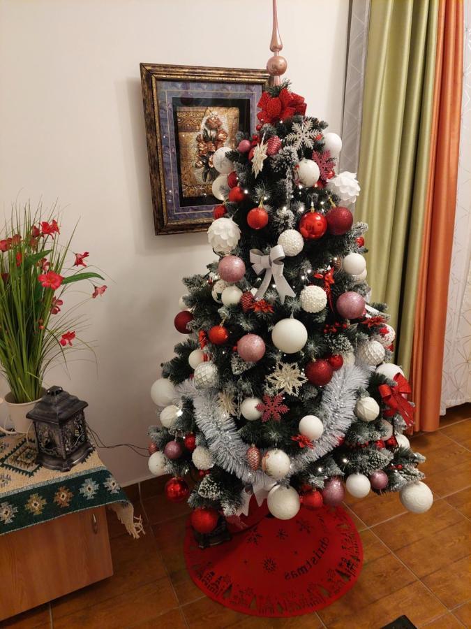 Casa Azugeana Азуга Екстериор снимка