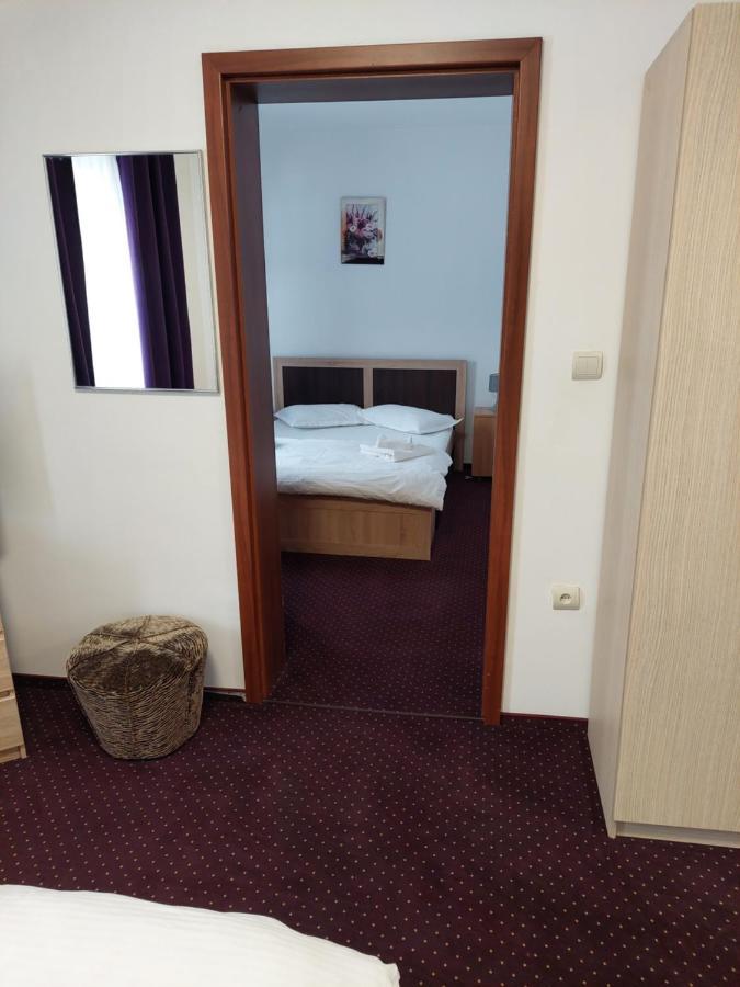 Casa Azugeana Азуга Екстериор снимка